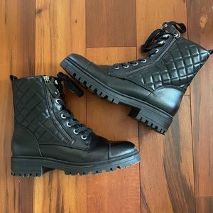 Nine West Women’s combat boots size 10